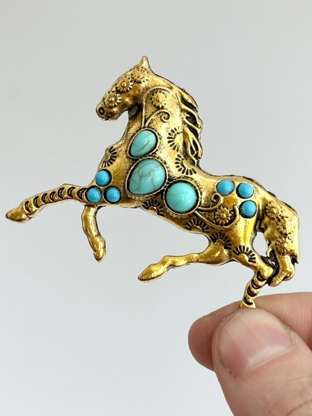 Horse Equestrian Vintage Inspired Faux Turquoise Gold Toned Brooch Pin - Picture 9 of 14